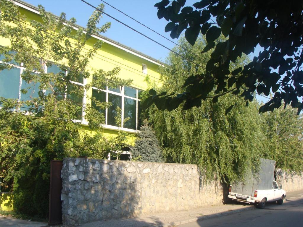 Pension Eclipse Oradea Exterior foto