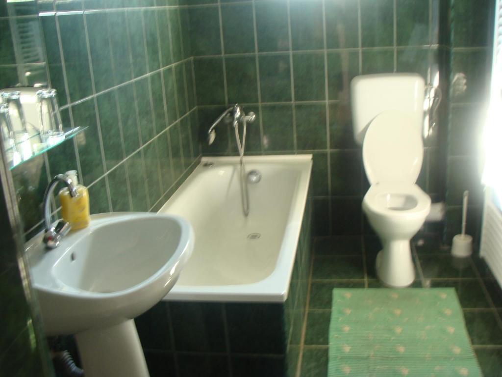 Pension Eclipse Oradea Habitación foto
